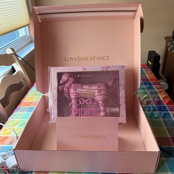 🩷🐶🩷 PINK X LoveShackFancy Medium Dog 🩷🐶🩷 NWT 🩷🐶🩷